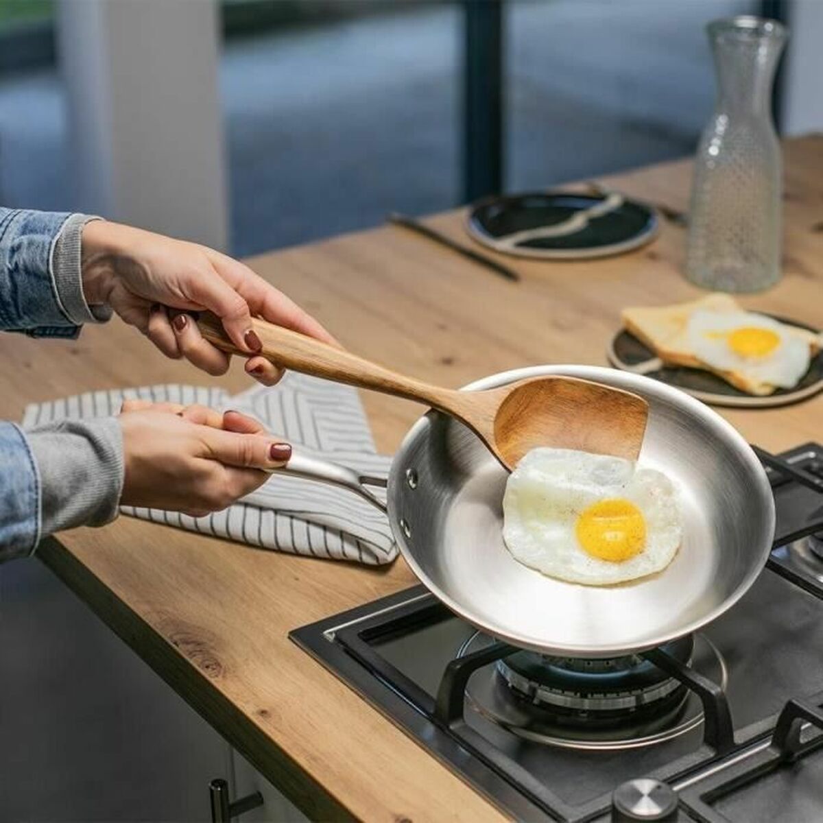 V3H2338AD1718FB44DFB0FCF64275952704R5784957P5