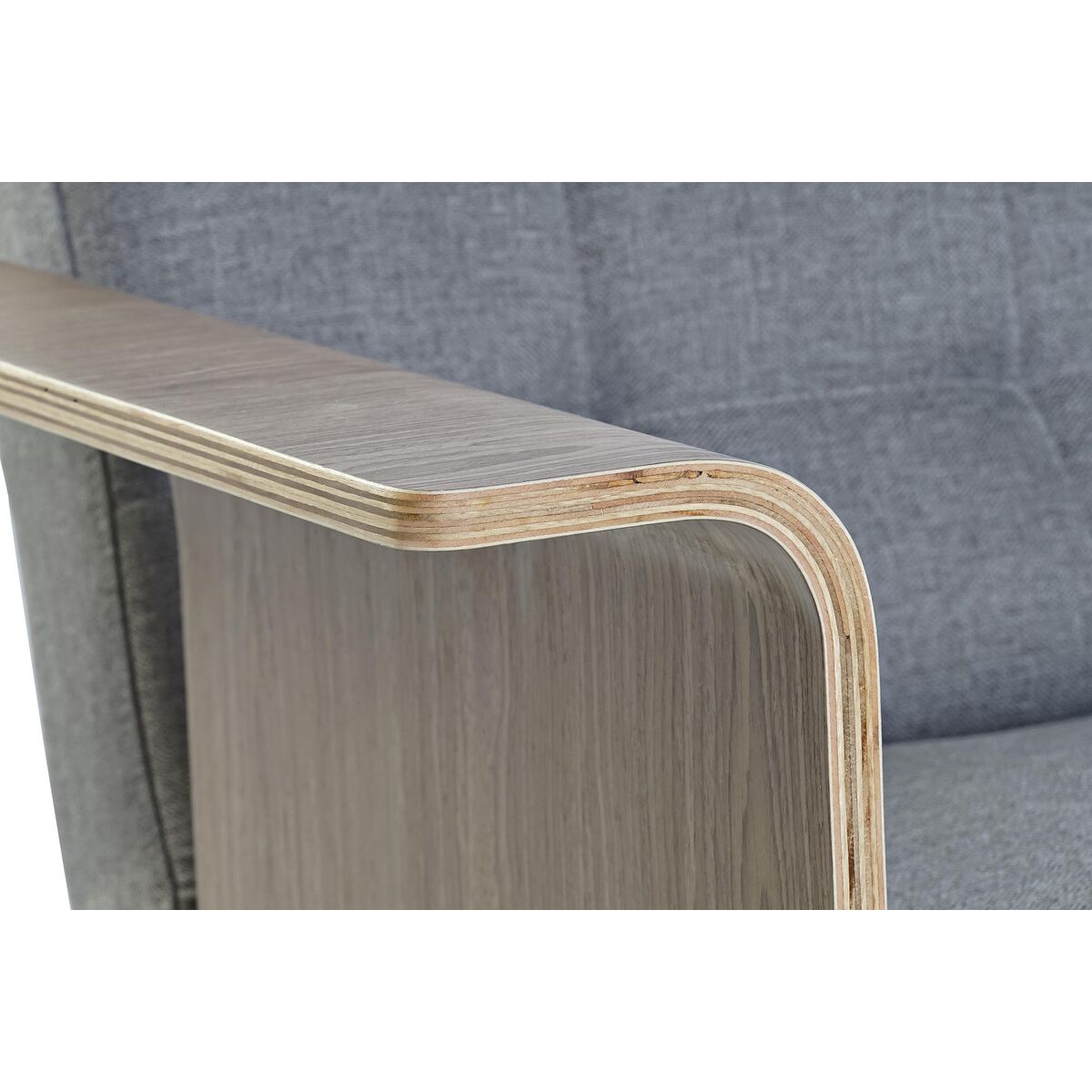 V8HF734BE2E4611CA9578C545A8A56ADE75R6376702P4