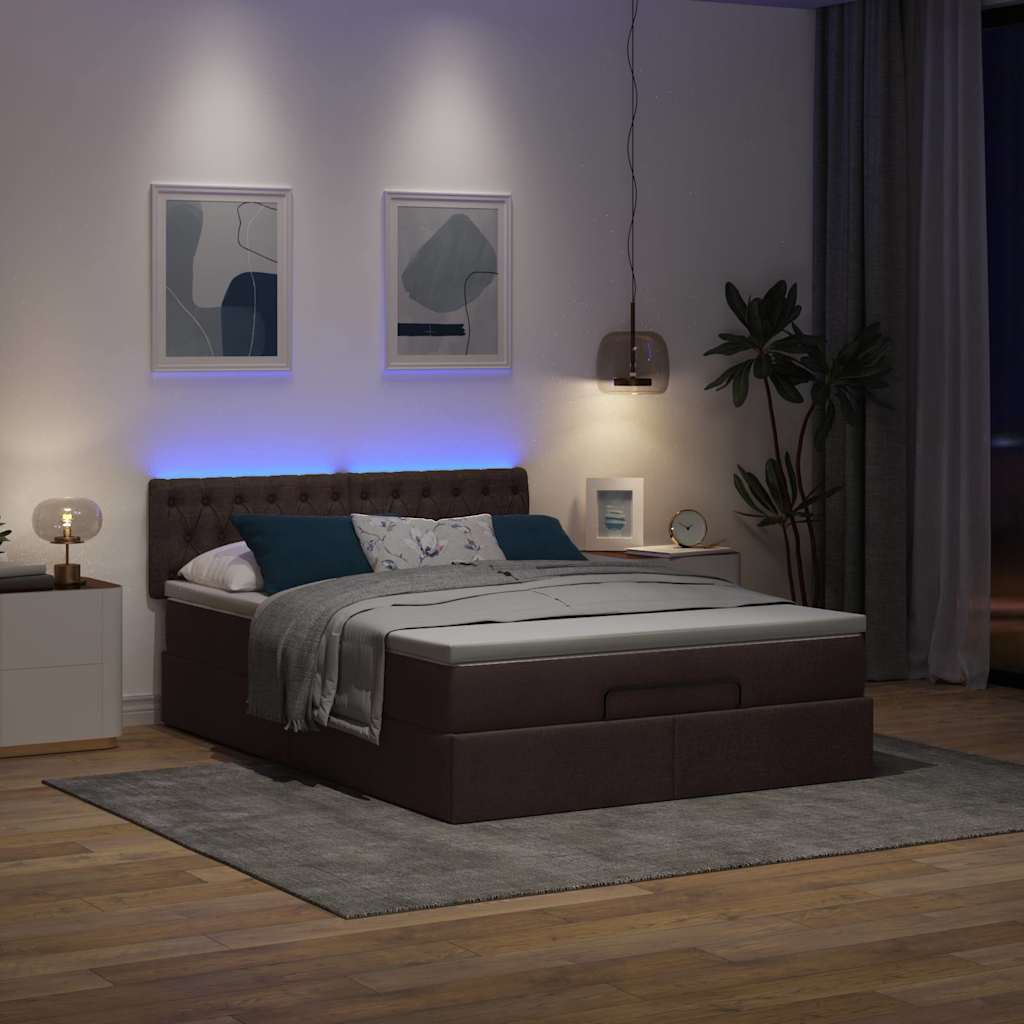 Ottoman säng med madrass och LED-lampor mörkbrun 140x190 cm tyg