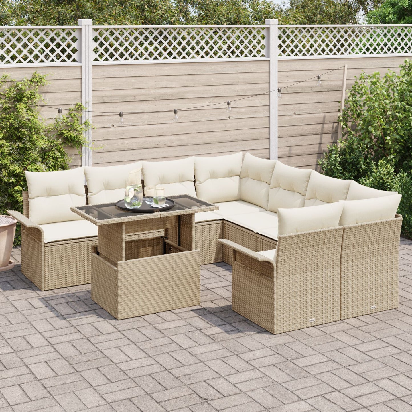 9-delars trädgårdsoffas med kuddar i beige poly rattan